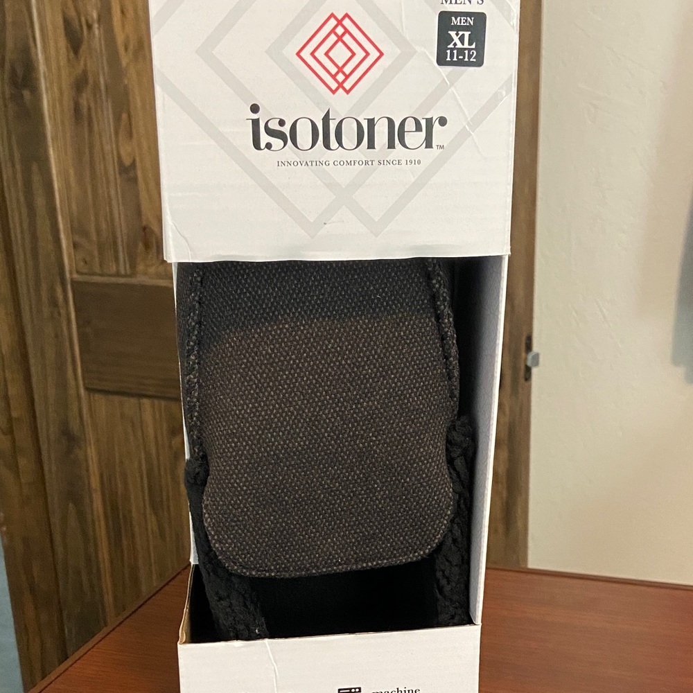 Isotoner Men's Dark Gray Slippers